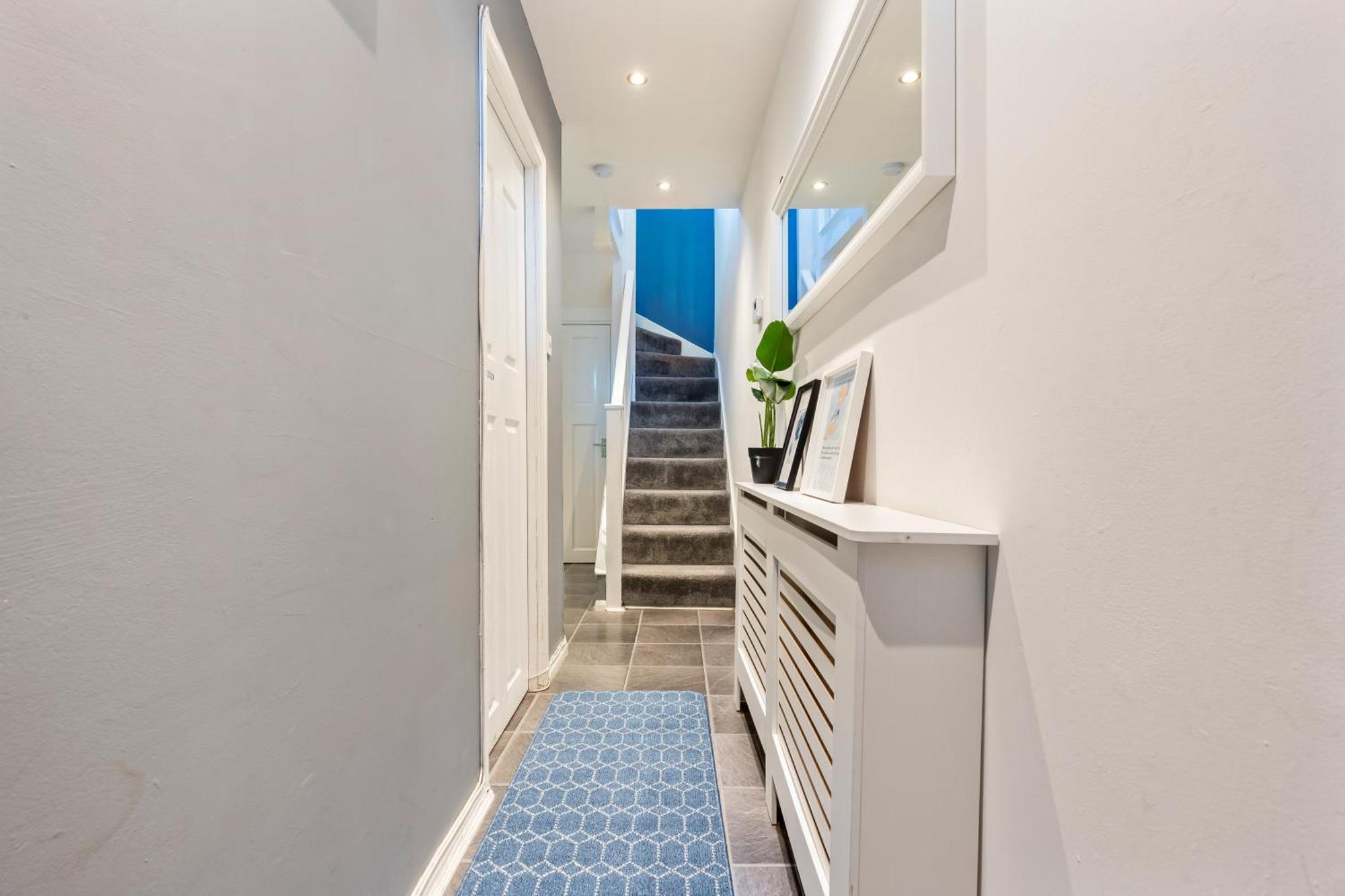 Comfy 4Br House Close To Subway Лондон Экстерьер фото