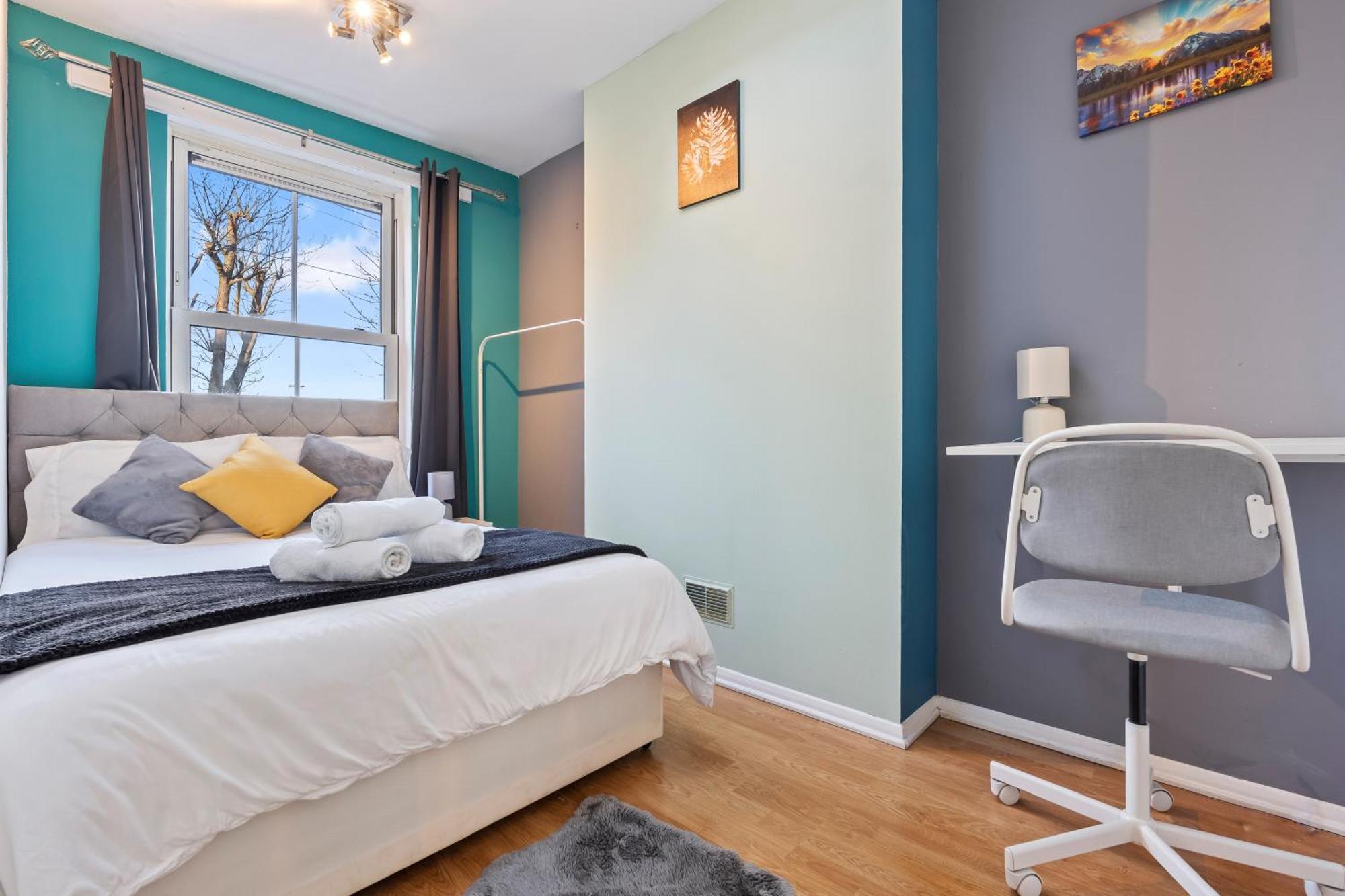 Comfy 4Br House Close To Subway Лондон Экстерьер фото